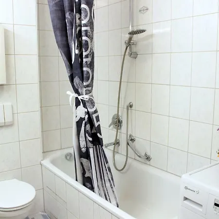 ❤ Central, Spacious Appartement, Wifi, Kitchen ❤ *