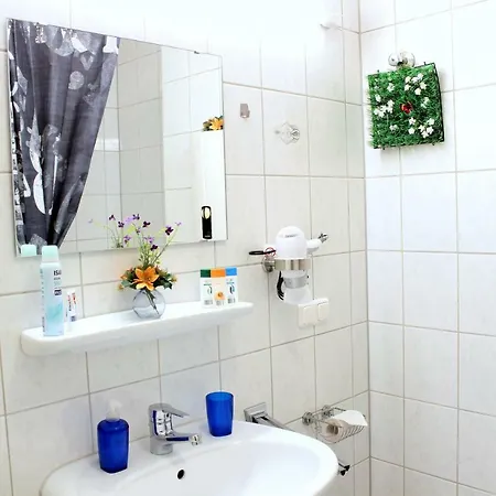 ❤ Central, Spacious Appartement, Wifi, Kitchen ❤ Nuremberga